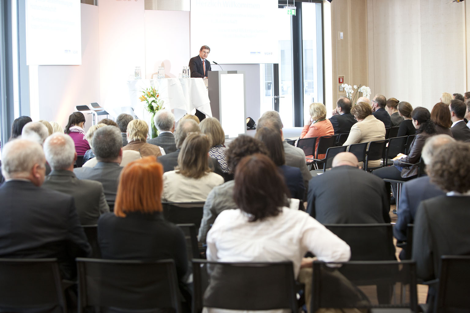 Klicken Sie auf das Bild, um es zu vergrößern