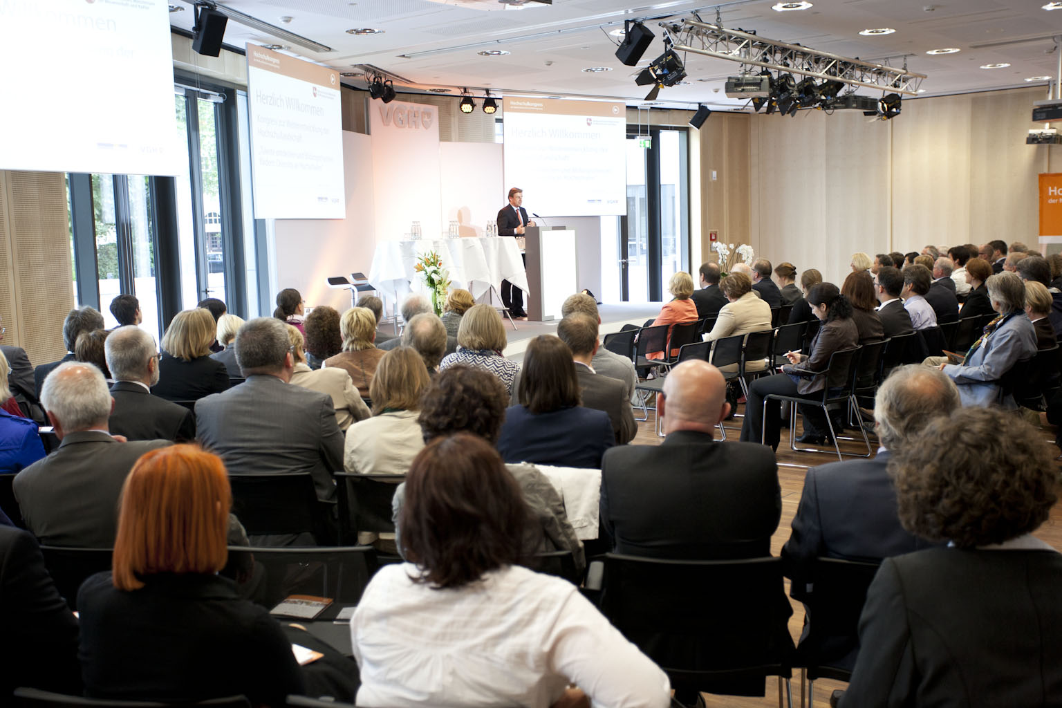 Klicken Sie auf das Bild, um es zu vergrößern